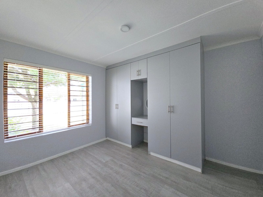 2 Bedroom Property for Sale in Paradise Beach Eastern Cape